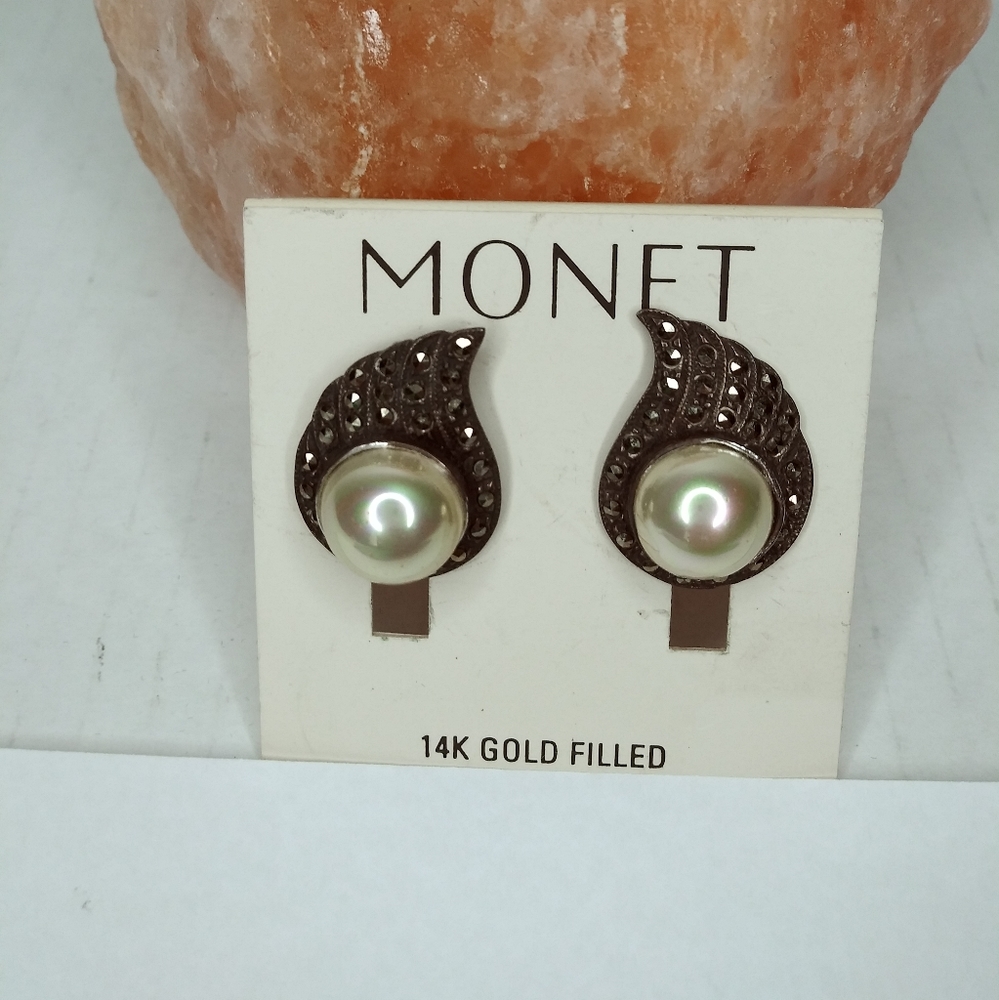 MONET Vintage Earrings Faux Pearls Rhinestone Women's Pierced Earrings